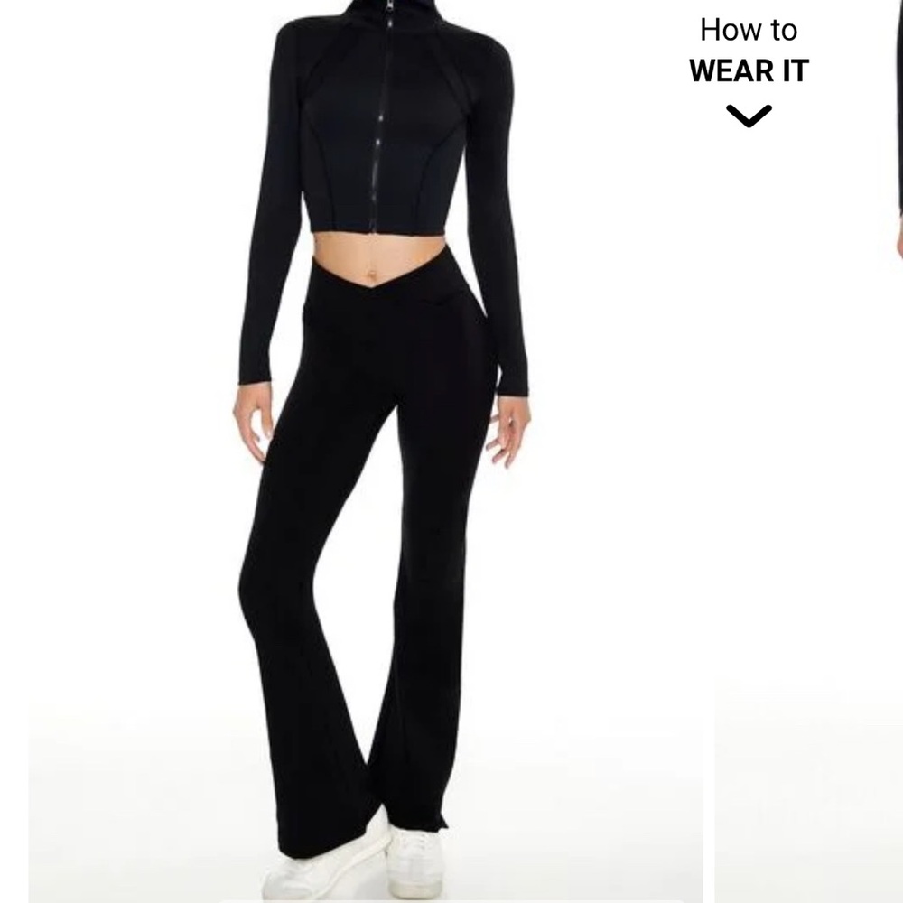 Black Ribbed Flare Leggings